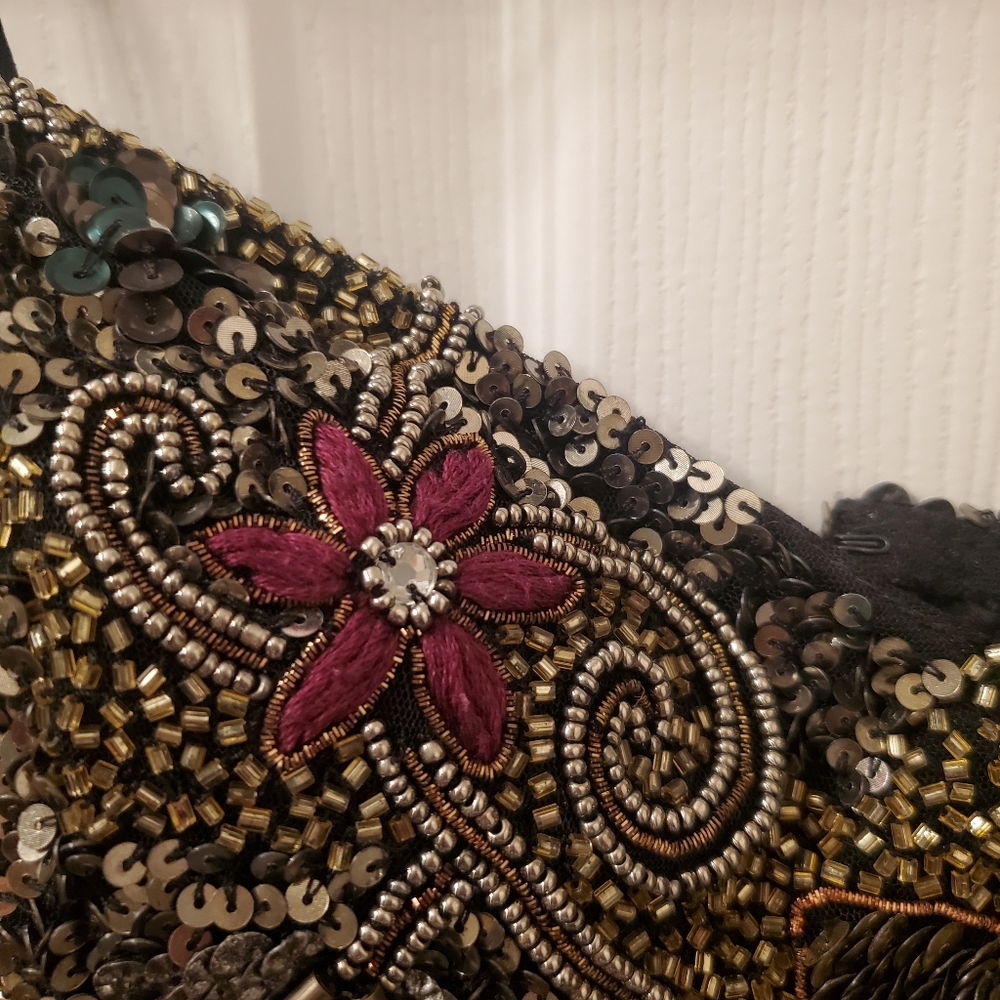 Adrianna Papell Elegant Black and Gold Sequin Embellished Long Dress - Picture 11 of 14